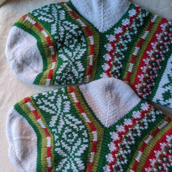 Each* Pier 1 Knitted Fair Isle Pom Pom Stocking /Crate & Barrel Snowflake - Picture 4 of 13